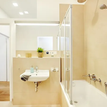 Apartment Homebase - Serviced